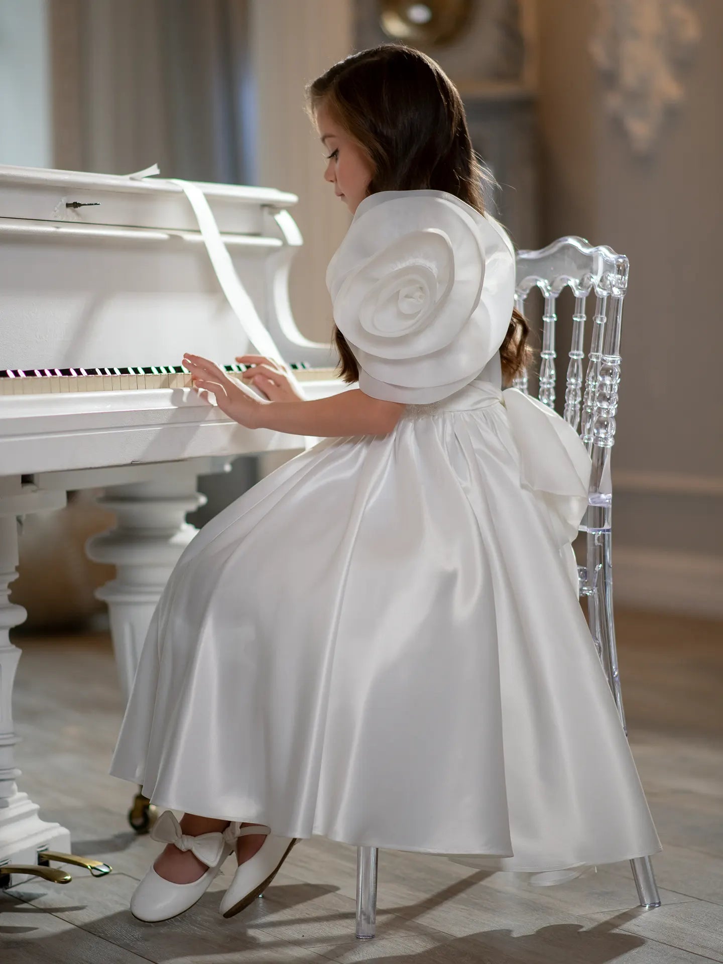 Mirana Designer elegant dress with rose-shaped sleeves