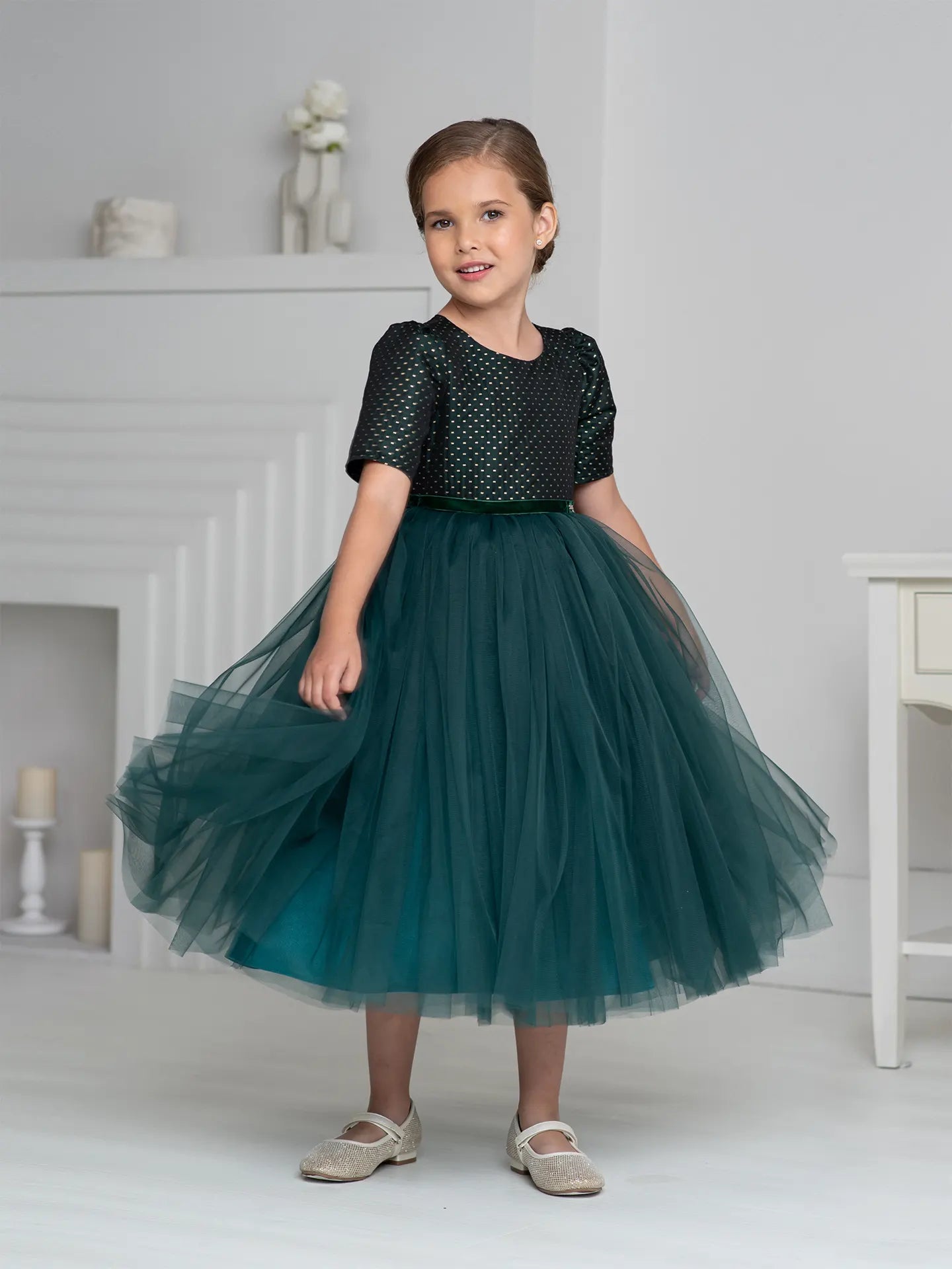 Merida Luxurious dark dress with a full skirt. Ramadan dress