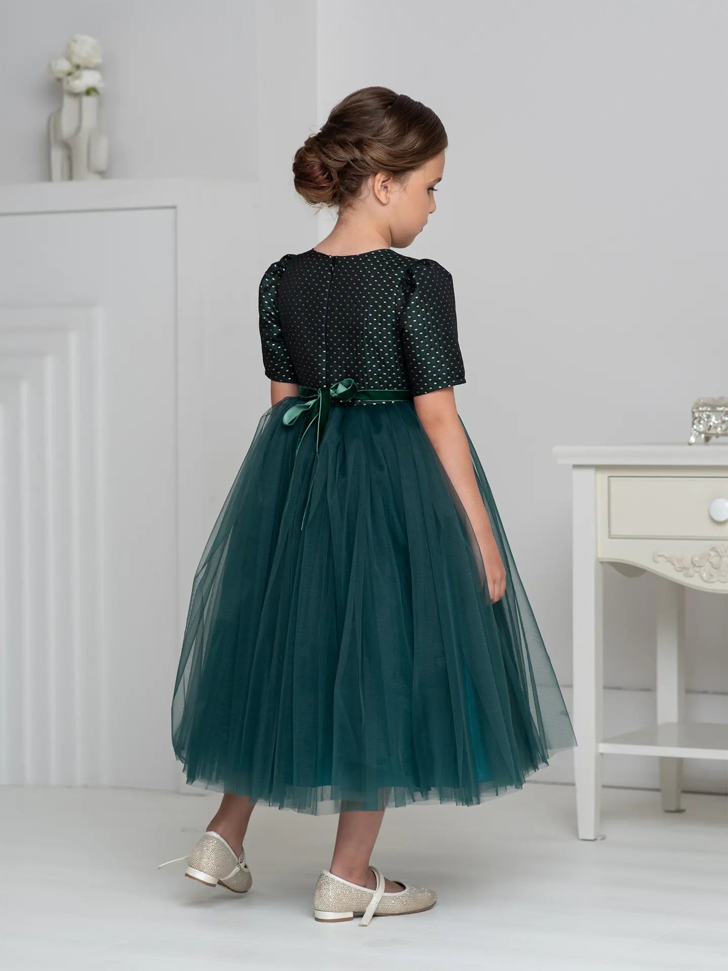 Merida Luxurious dark dress with a full skirt. Ramadan dress