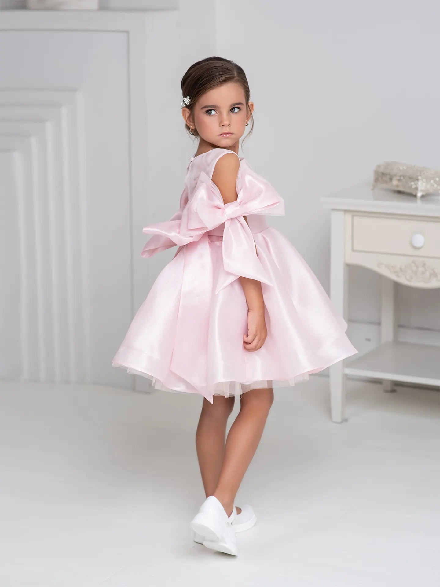 Bello Formal dress with bows for a young princess pink