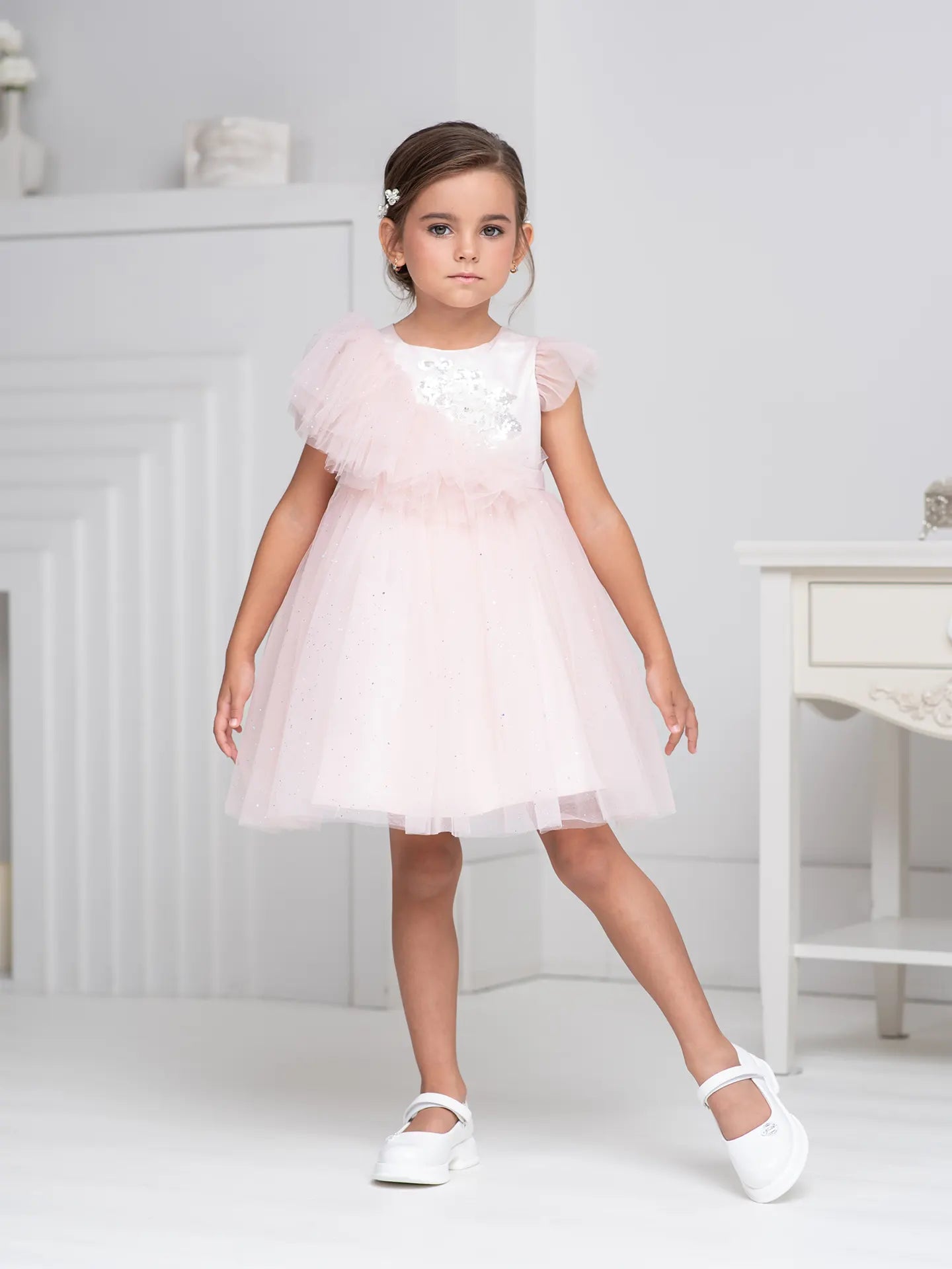 Tiana Lush delicate dress with a frill pink