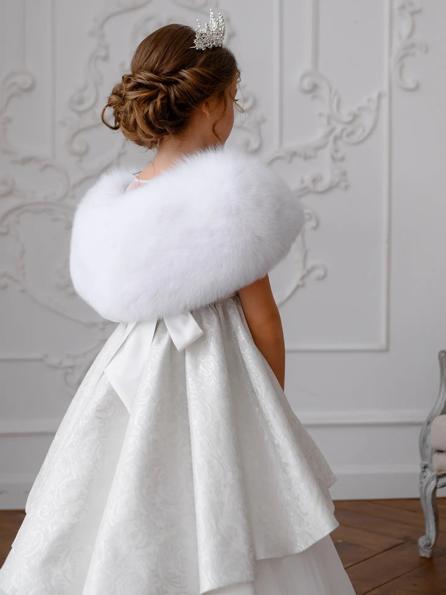 Snow Queen Luxurious festive dress with a removable collar