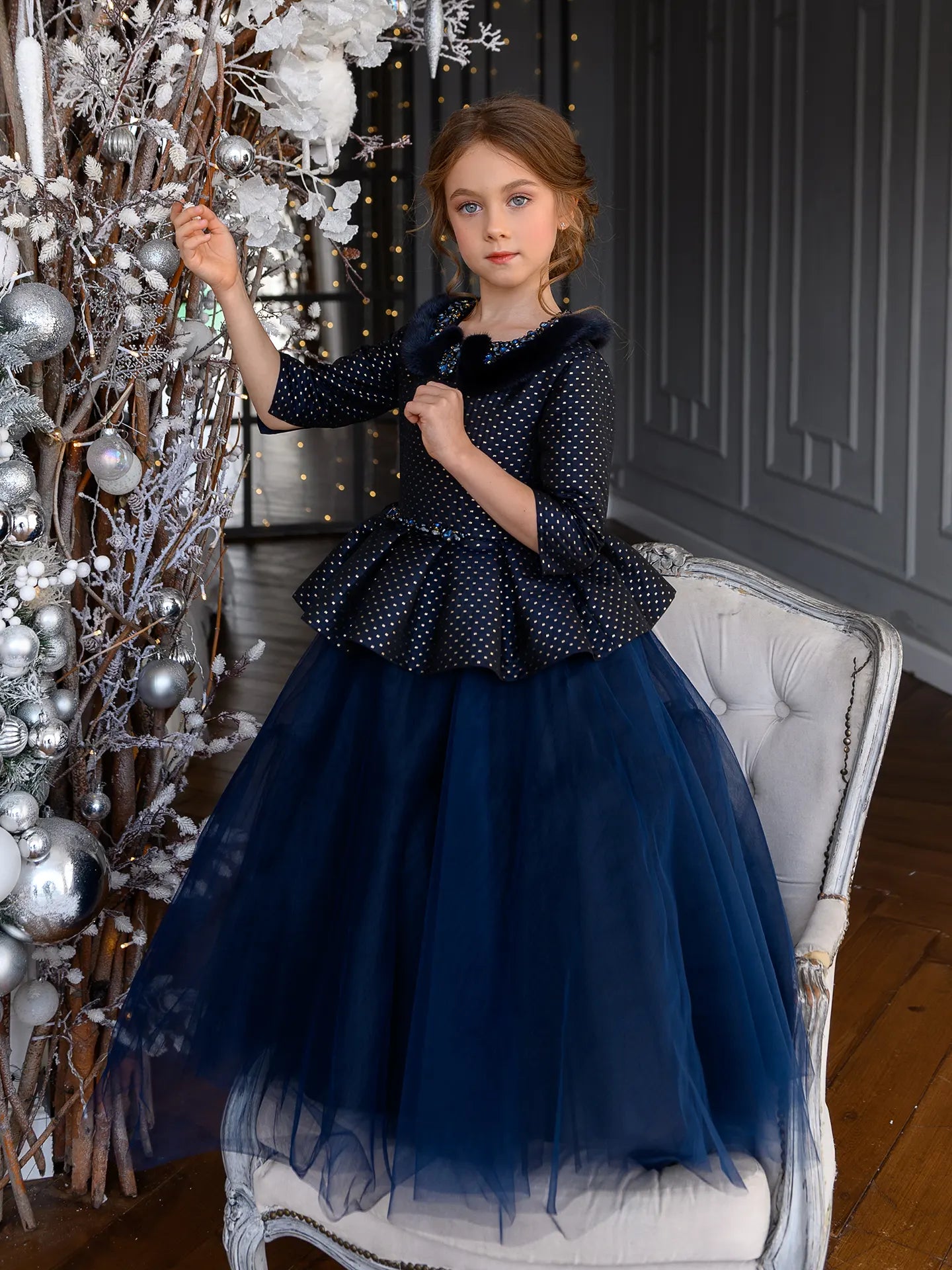 Duchess An exquisite dress for a special occasion with fur and embroidery