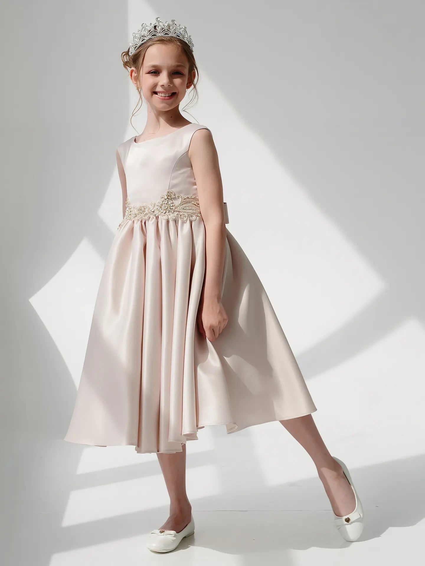 Cappucino Elegant dress for a princess