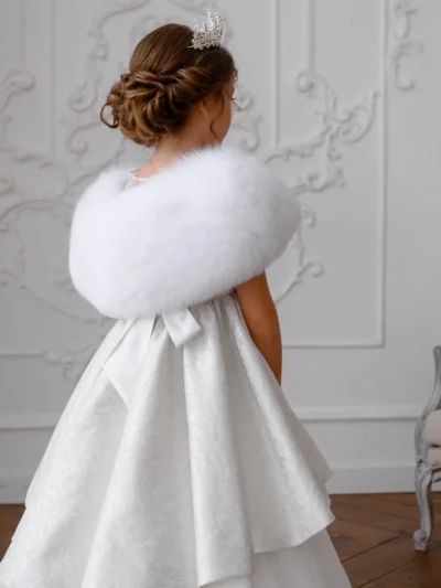 Stylish, High-quality girl's dress with fur