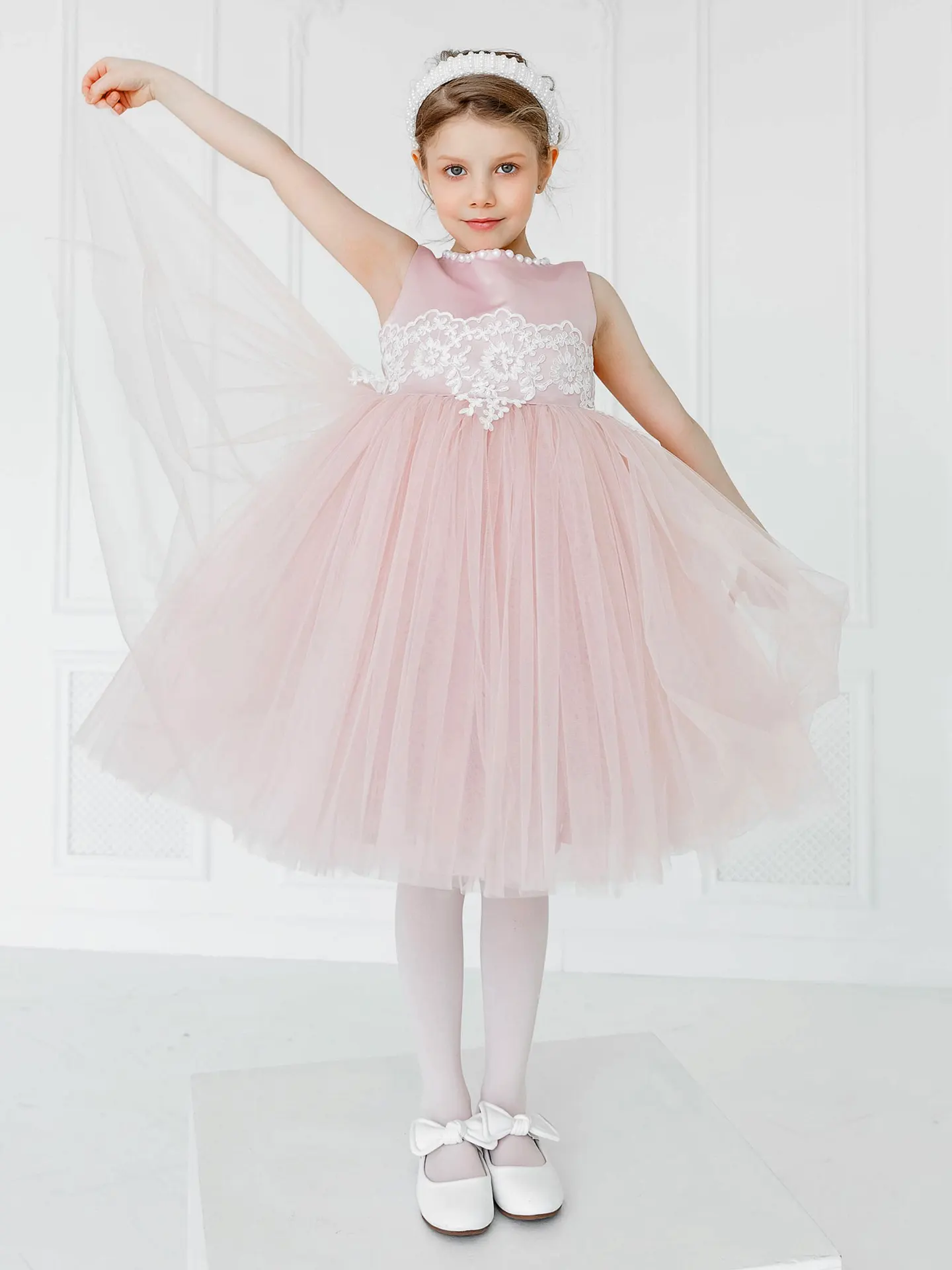 Ball gown Boutique Sleeveless Midi Solid-color girl's dress with wide tulle dance skirt Odette